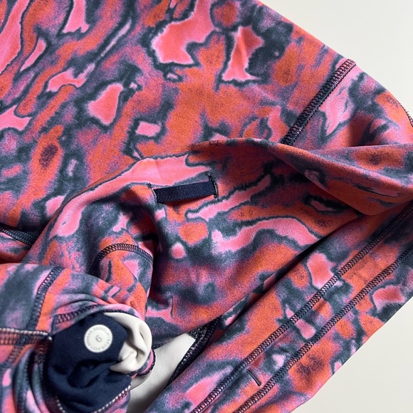 Lululemon Wunder Train High-Rise Short 6", Size 6 - Picture 6 of 6